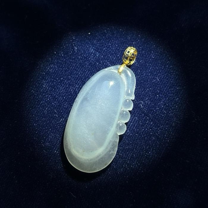 Liontin Giok Burma icy transparent dengan ikat emas 18k - Gambar 6