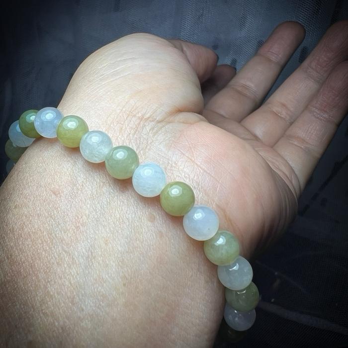 Giok Burma Natural – Perpaduan Warna Alam yang Menenangkan - Gambar 3