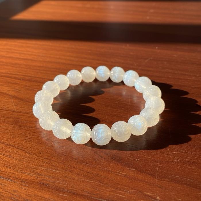 Blue Moonstone Top Quality – Lucky Cloud Gelang dengan Kilau Biru Lembut dan Desain Lucky Cloud untuk Kesan Anggun dan Eksklusif - Gambar 7