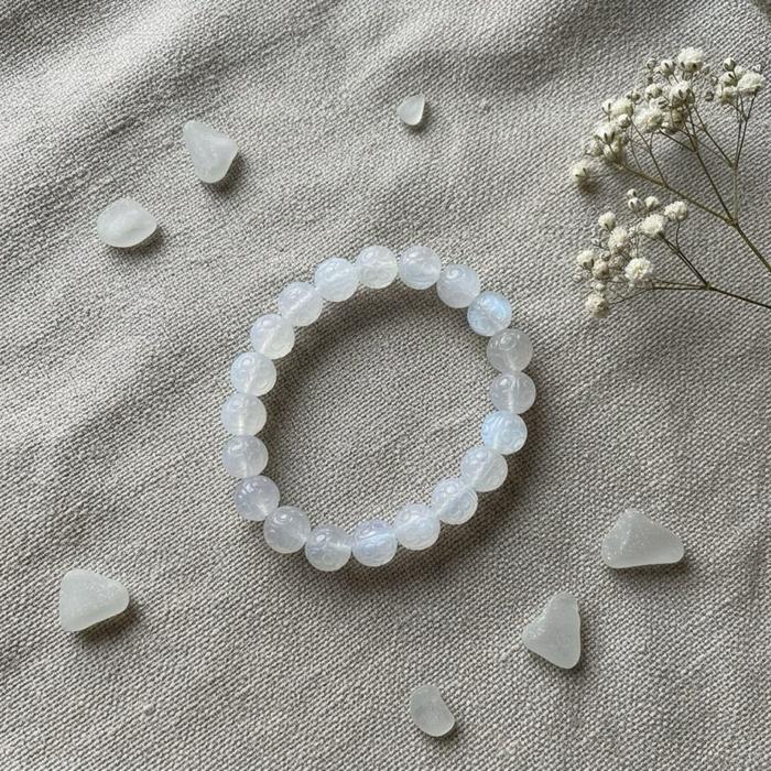 Blue Moonstone Top Quality – Lucky Cloud Gelang dengan Kilau Biru Lembut dan Desain Lucky Cloud untuk Kesan Anggun dan Eksklusif - Gambar 8