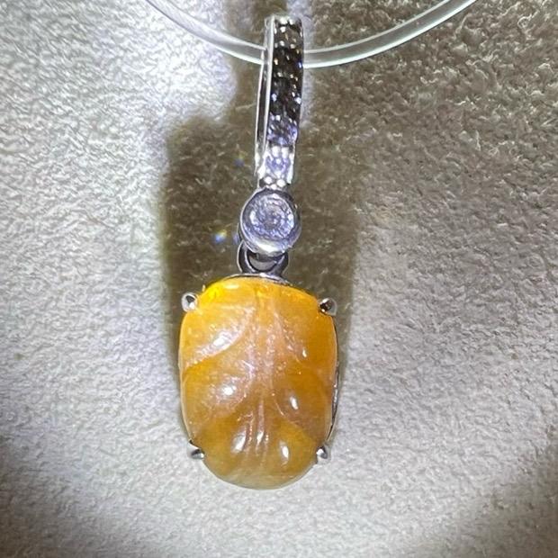 Liontin Giok Burma Bentuk Daun – Rare Yellow Jade Silver 925 - Gambar 6