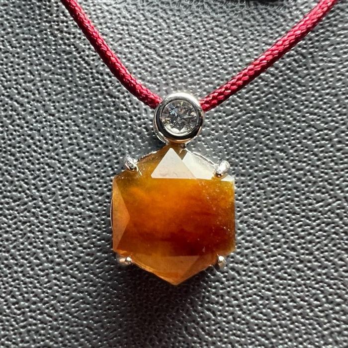 Liontin Yellow Jade Burma Cutting Diamond dengan Silver 925 - Gambar 5