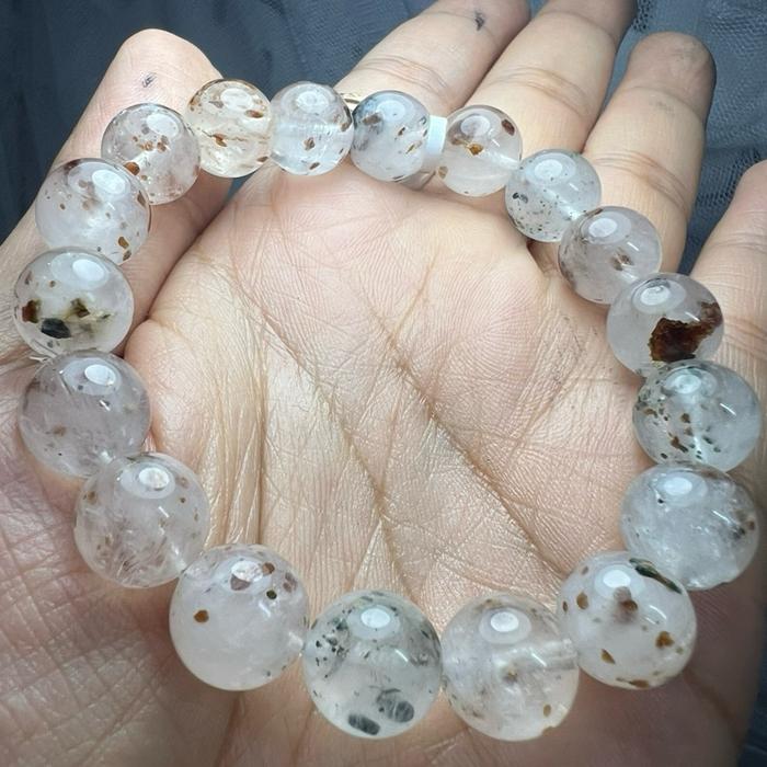 Garnet grows inside clear quartz — extremely rare - 11mm - Gambar 2