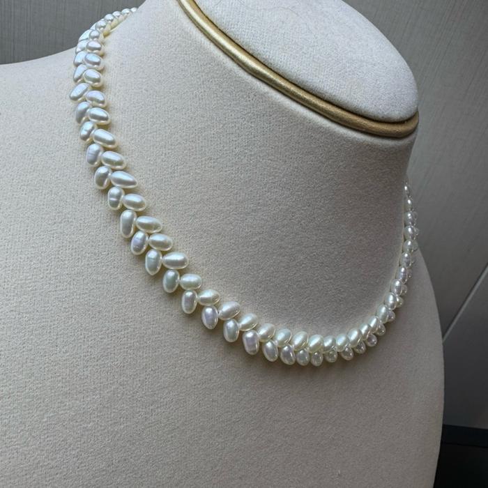 Crysjade Kalung Mutiara Rice Shape White Edition Asli Air Tawar dari Zhuji Zhejiang China dengan Luster Elegan dan Bentuk Oval Memanjang untuk Berbagai Kesempatan - Gambar 7