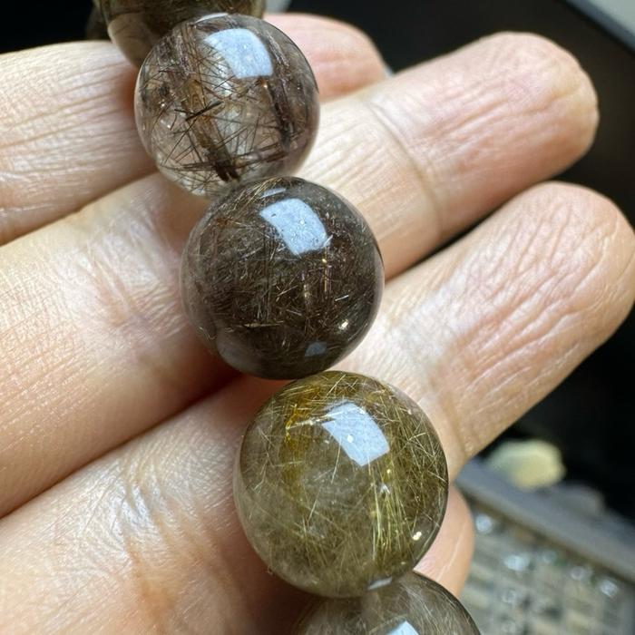 Crysjade Gelang Old Mine Rare Mix Rutile Collection dengan Inklusi Rutile Alami Smoky Bronze Gold & Dark Metallic Bead 12,7 mm untuk Kolektor Kristal Langka - Gambar 5